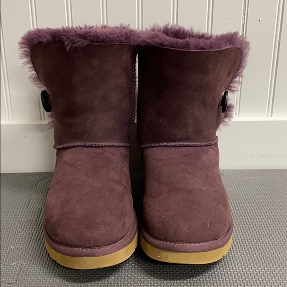 UGG Shoes - Plum Purple Bailey Button Short Ugg Boot